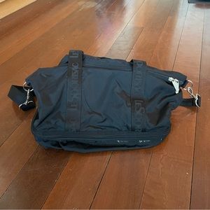 LeSportsac Black Duffle Bag 🖤